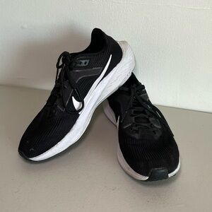 Nike Air Zoom Pegasus 40 / W9 black and white